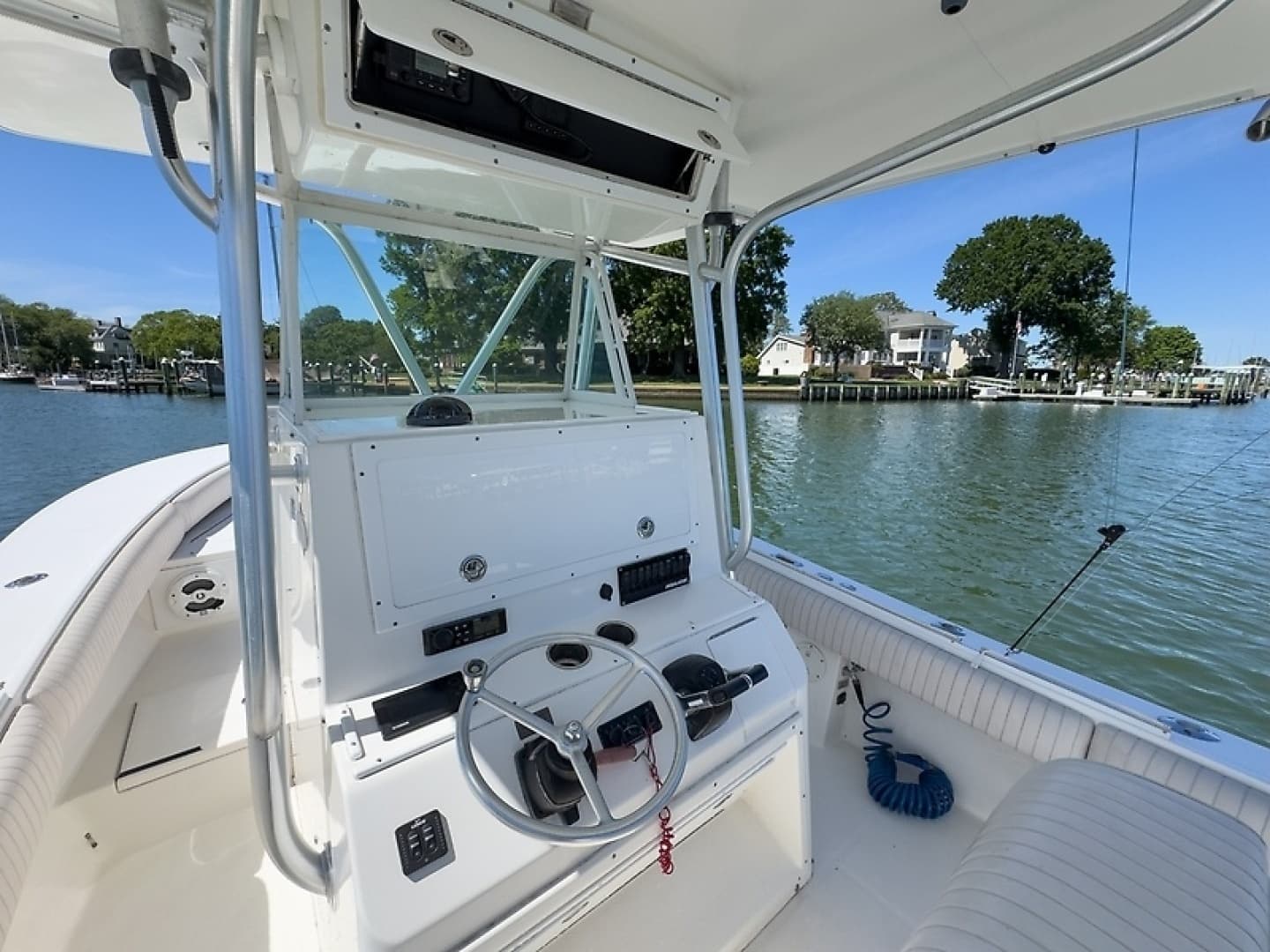2006 Regulator 29 Forward Seating - Image 15