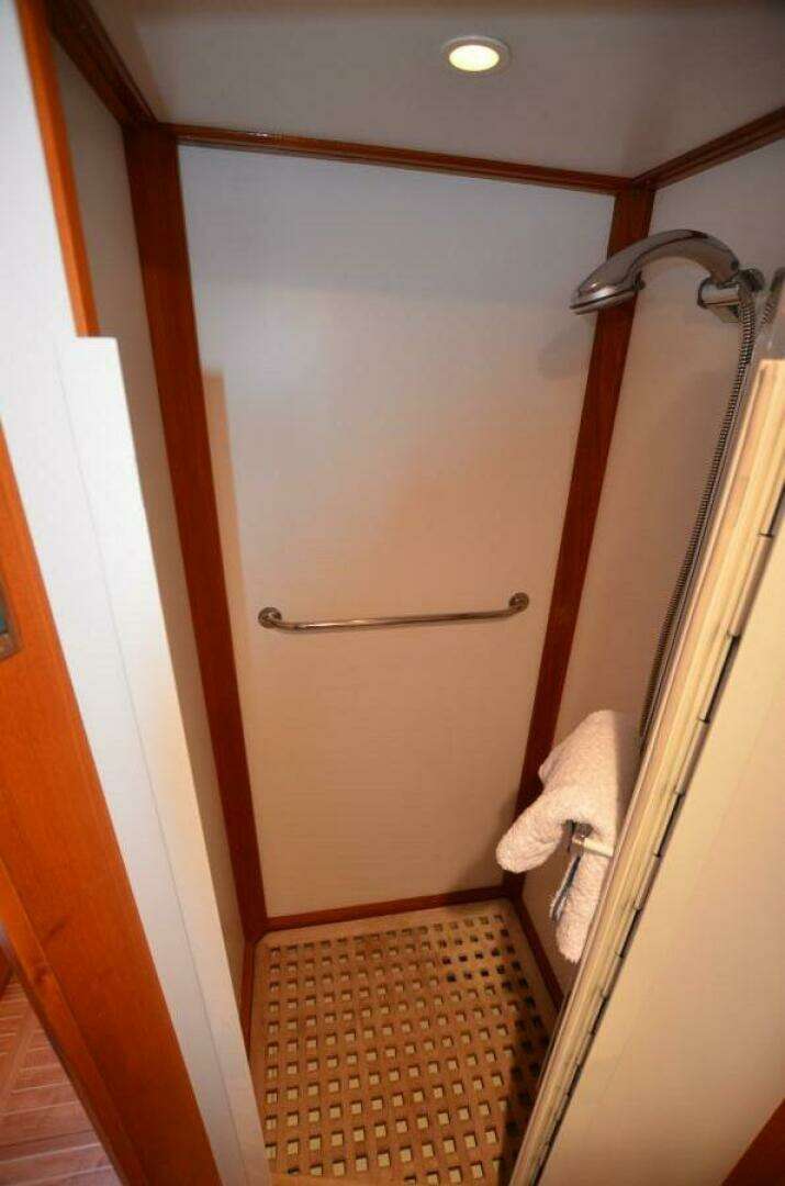 2000 Grand Banks Eastbay HX - Image 34