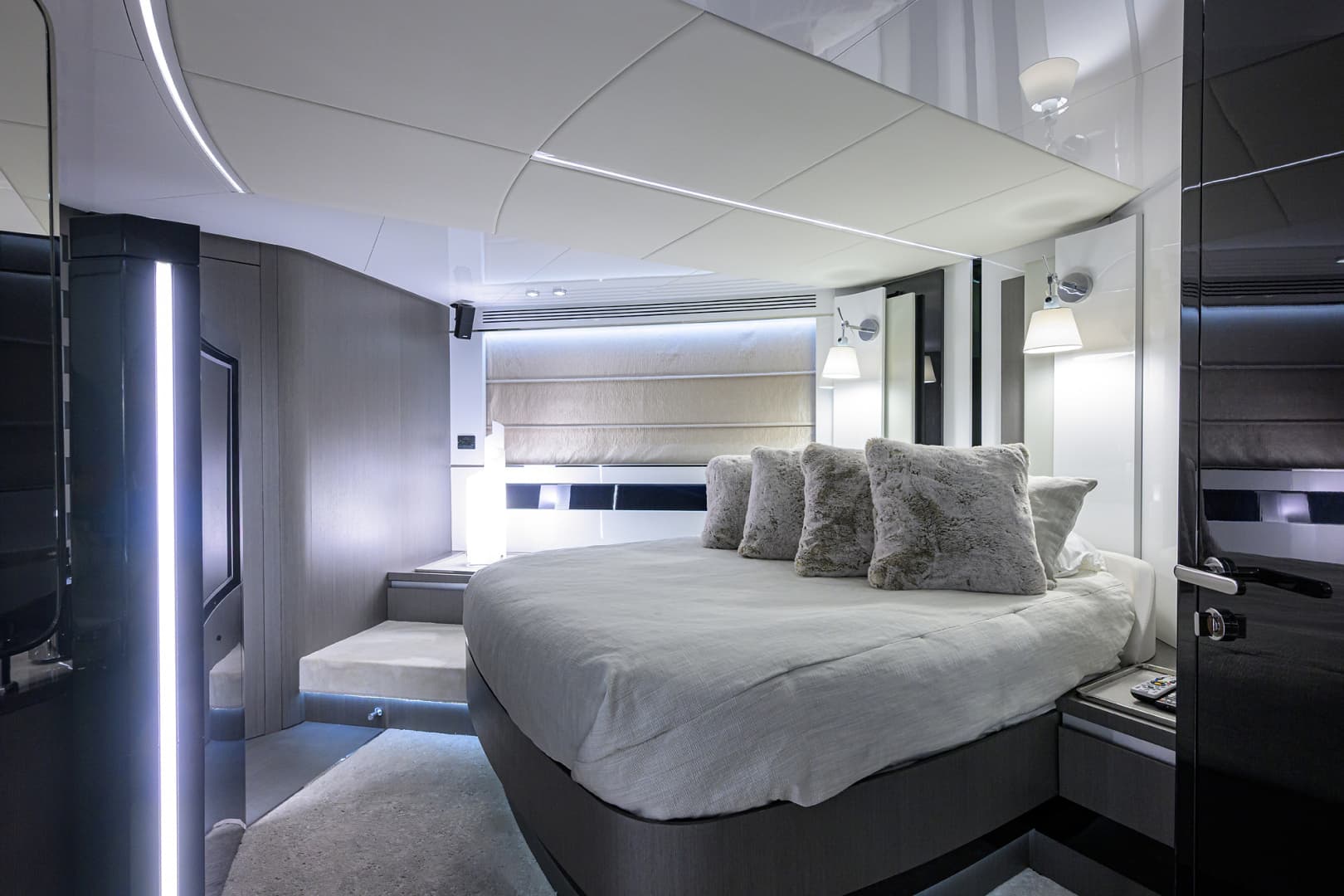 2019 Azimut S7 - Image 91