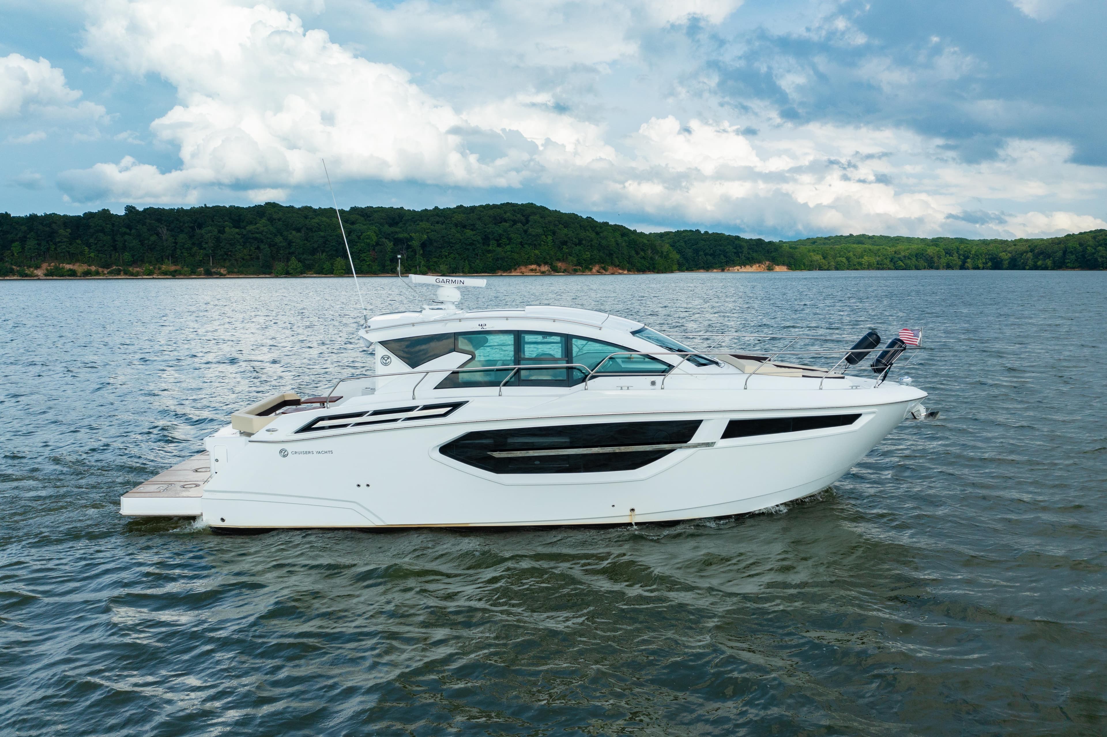 2019 Cruisers Yachts 42 Cantius - 4