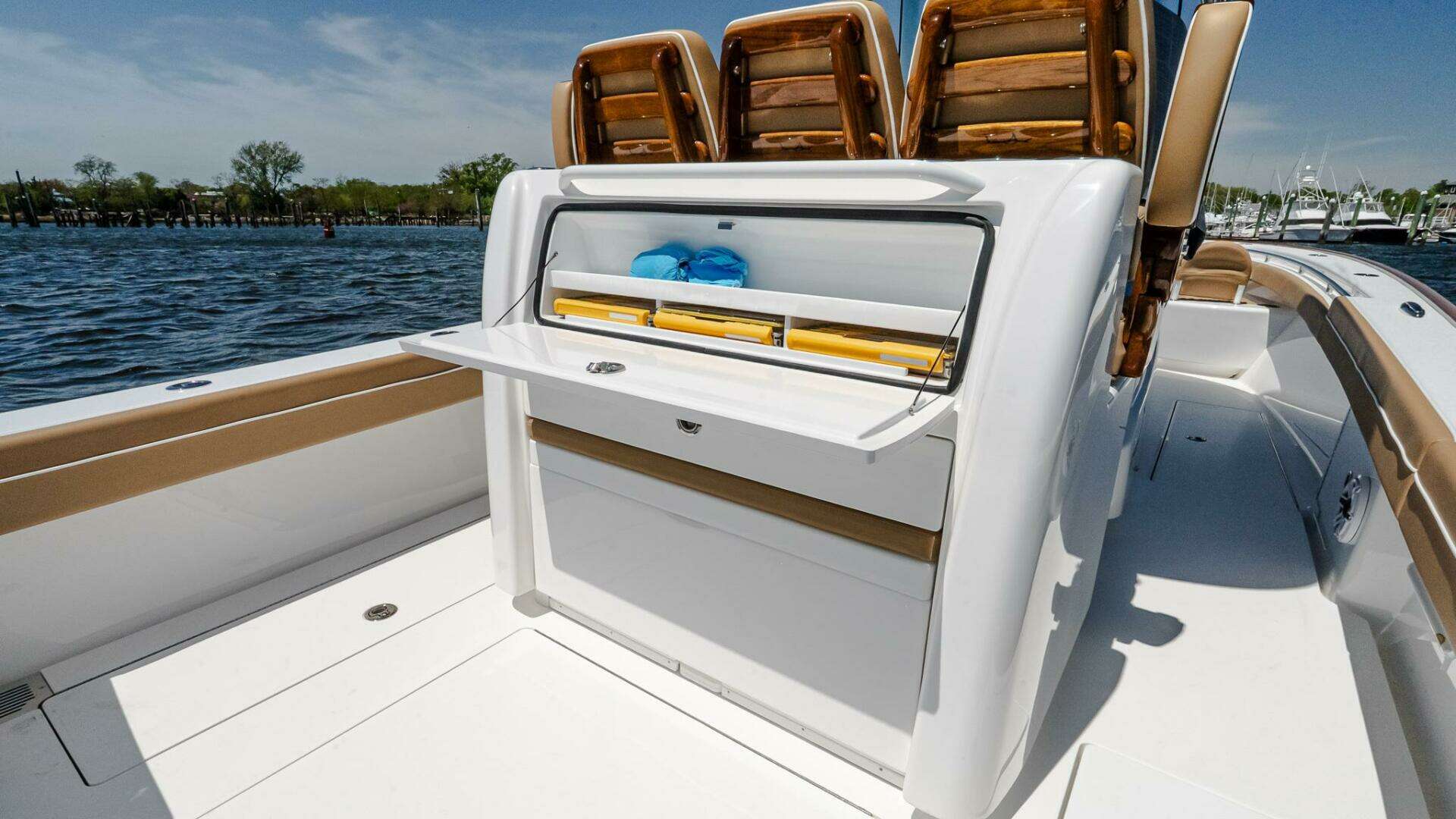 2025 Valhalla Boatworks V-29 Hybrid - Image 15