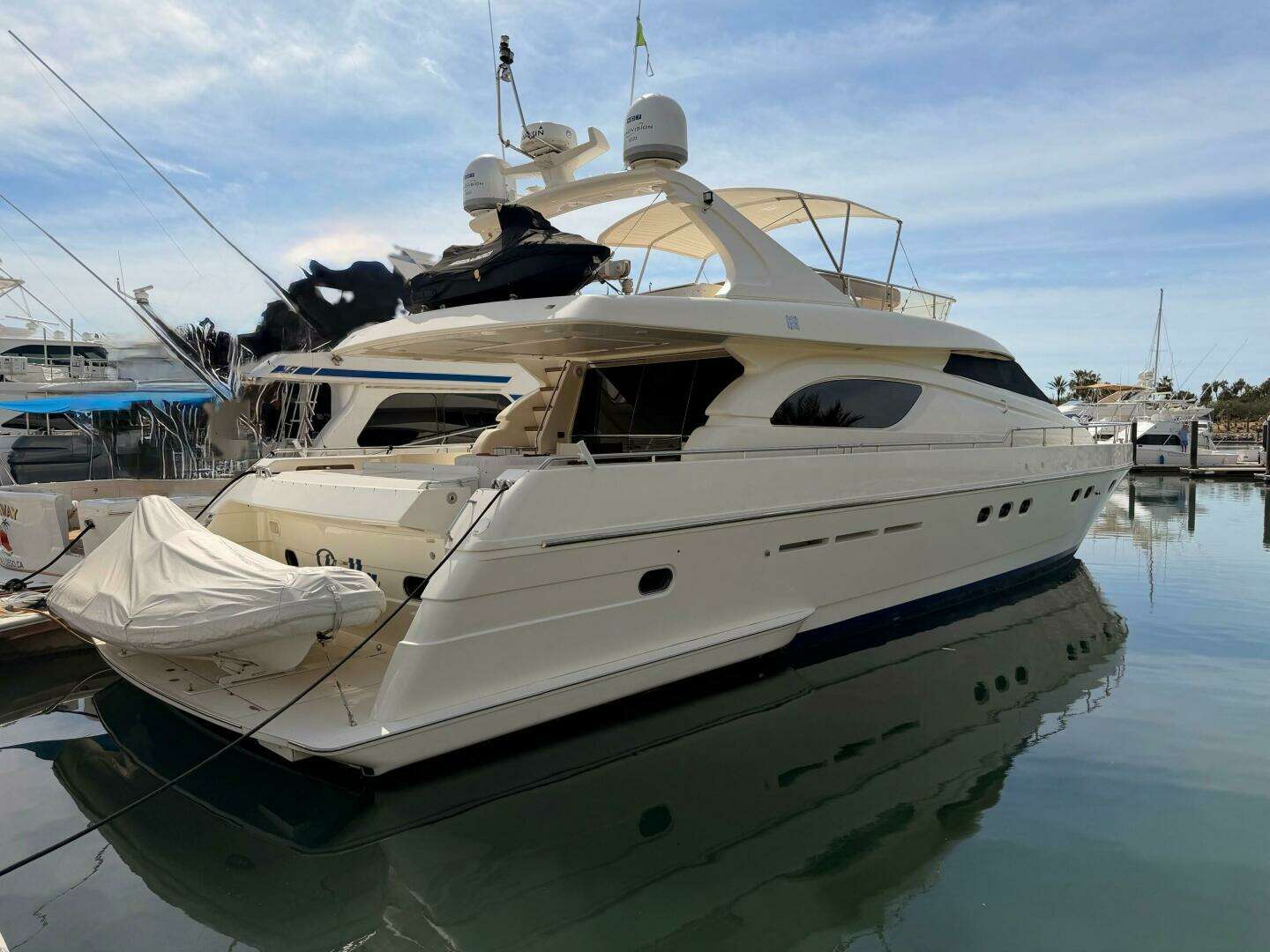 2000 Ferretti Yachts 72 Motoryacht - Image 14