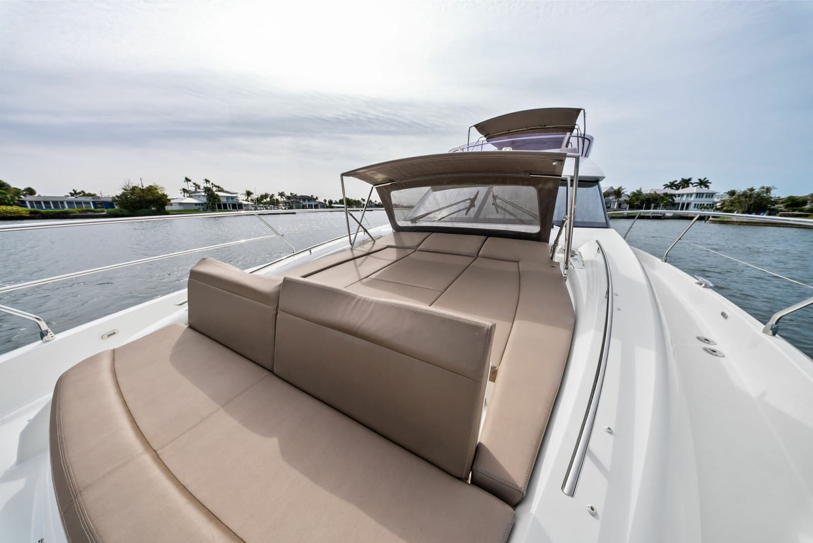 2015 Prestige 550 - Image 60