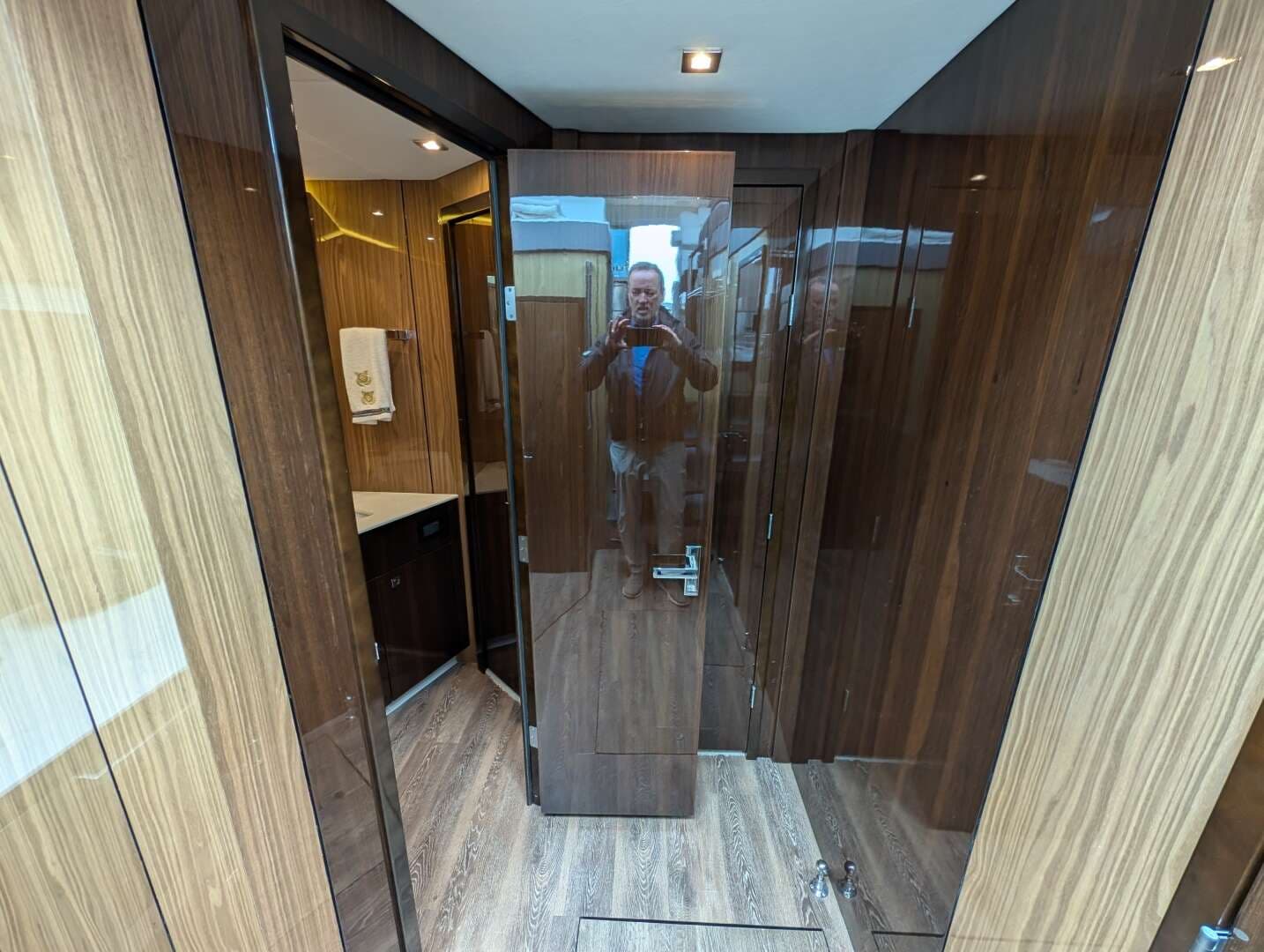 2022 Cruisers Yachts 54 Cantius - Image 46