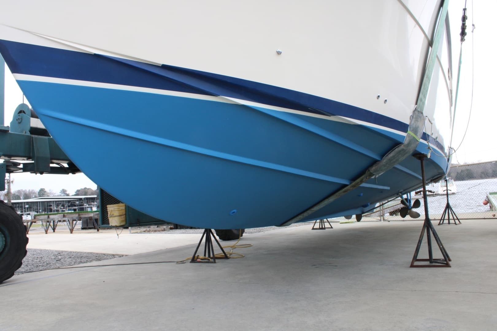 1983 Bertram Motor Yacht - Image 5