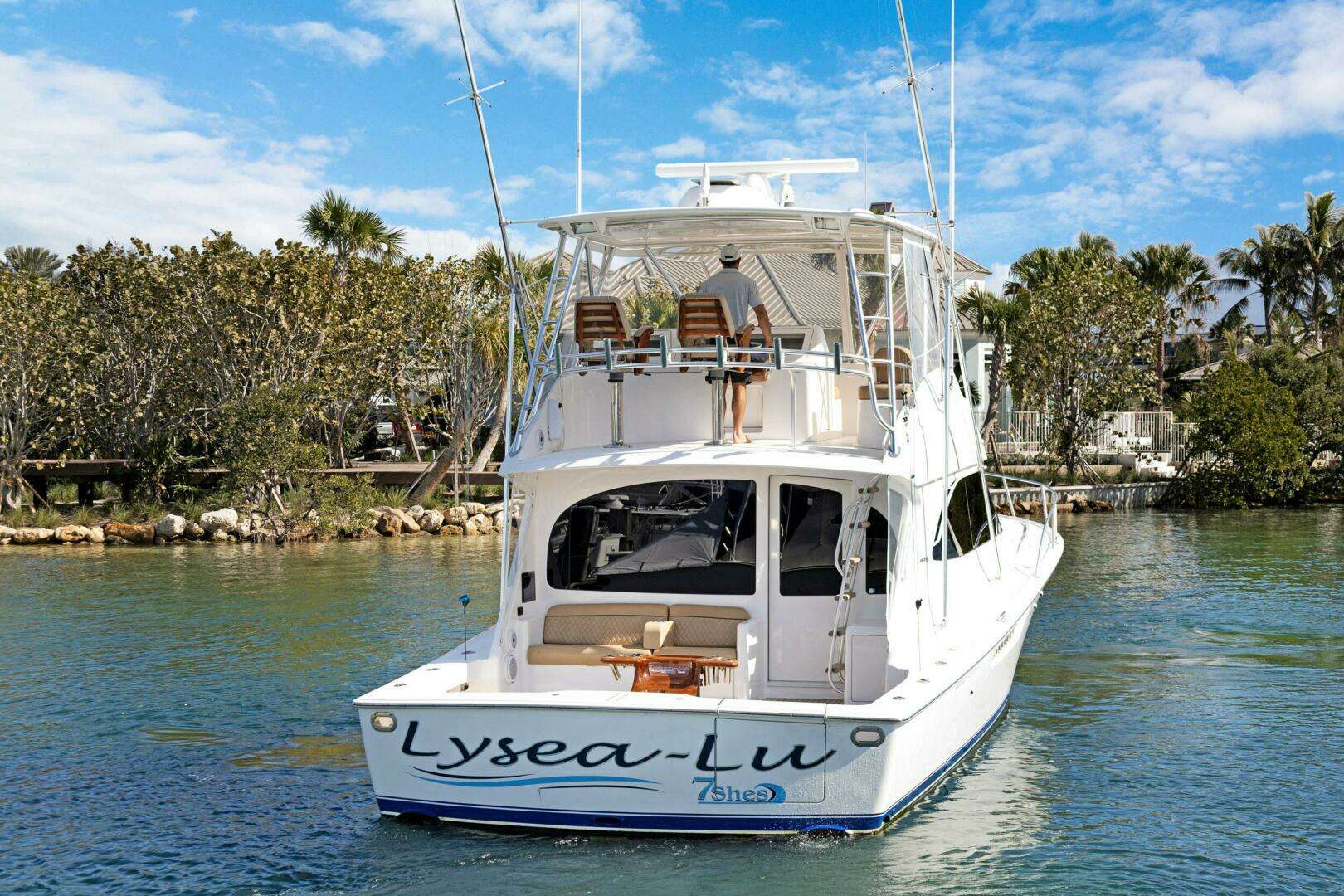 2015 Viking 46 Convertible - Image 57