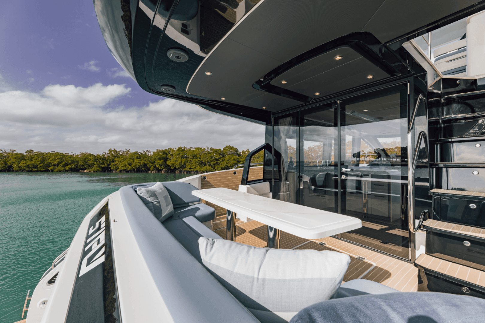 2026 Cruisers Yachts 57 FLY - Image 36