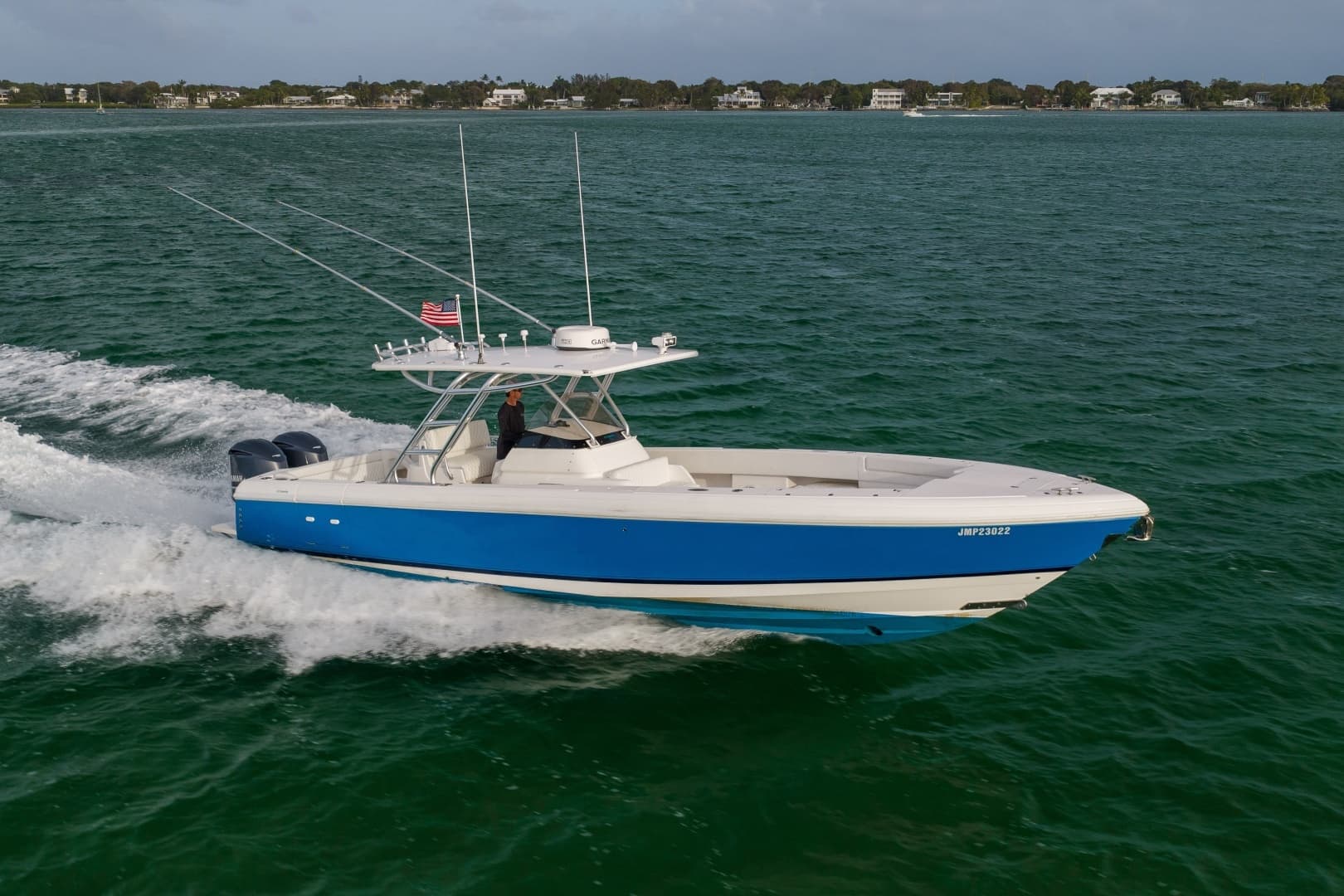 2011 Intrepid 370 Open - Image 9