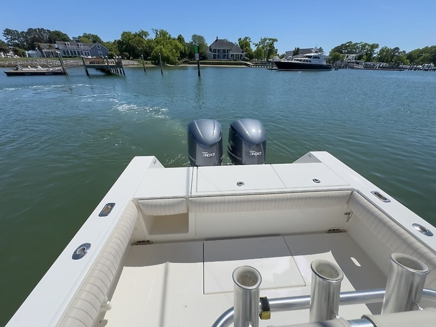 2006 Regulator 29 Forward Seating - Image 10