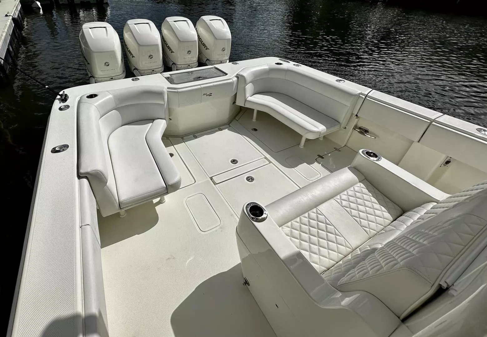 2018 SeaVee 390Z - Image 10