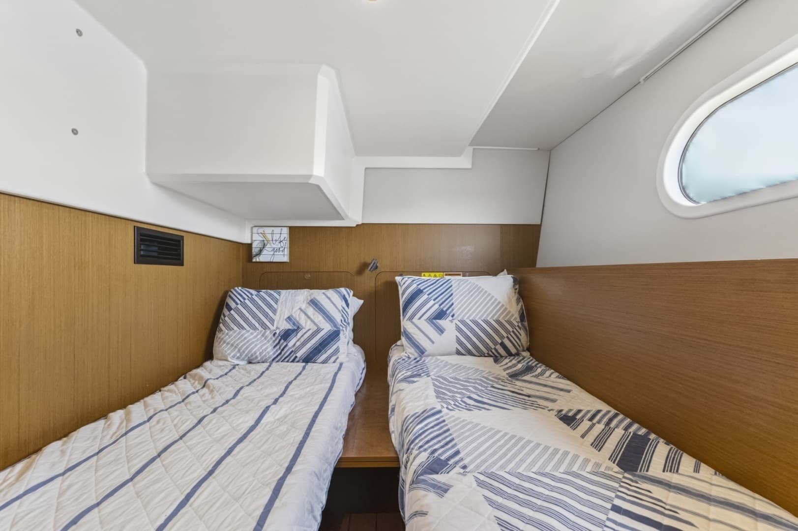 2022 Beneteau Swift Trawler 41 Fly - Image 62
