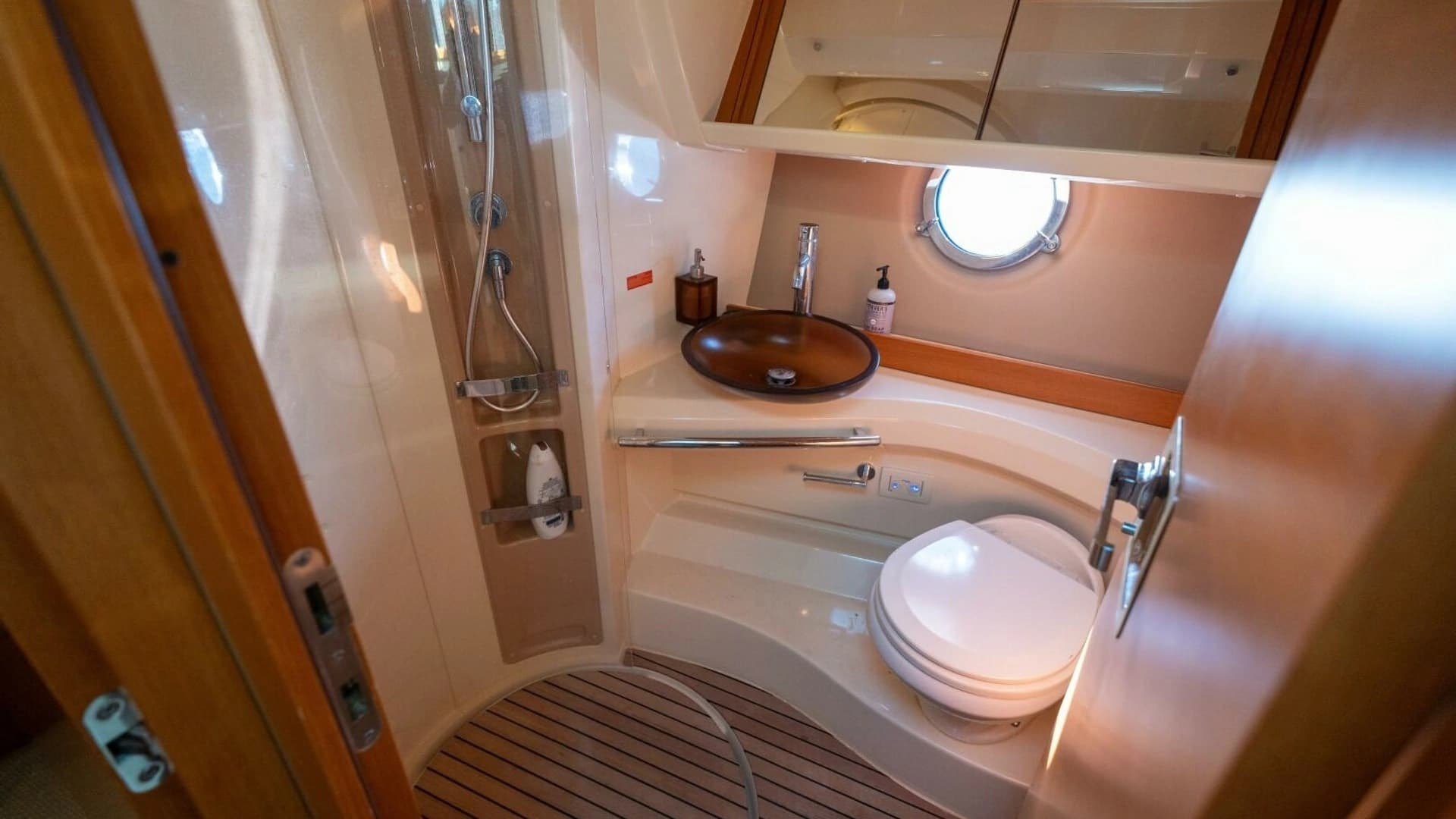2013 Azimut 40 Flybridge - Image 33