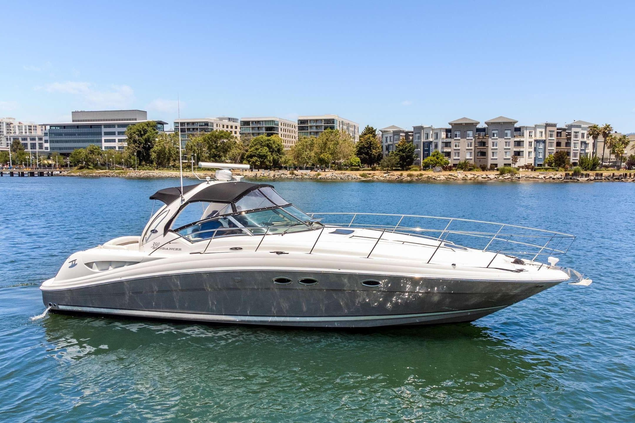 2005 Sea Ray 390 Sundancer