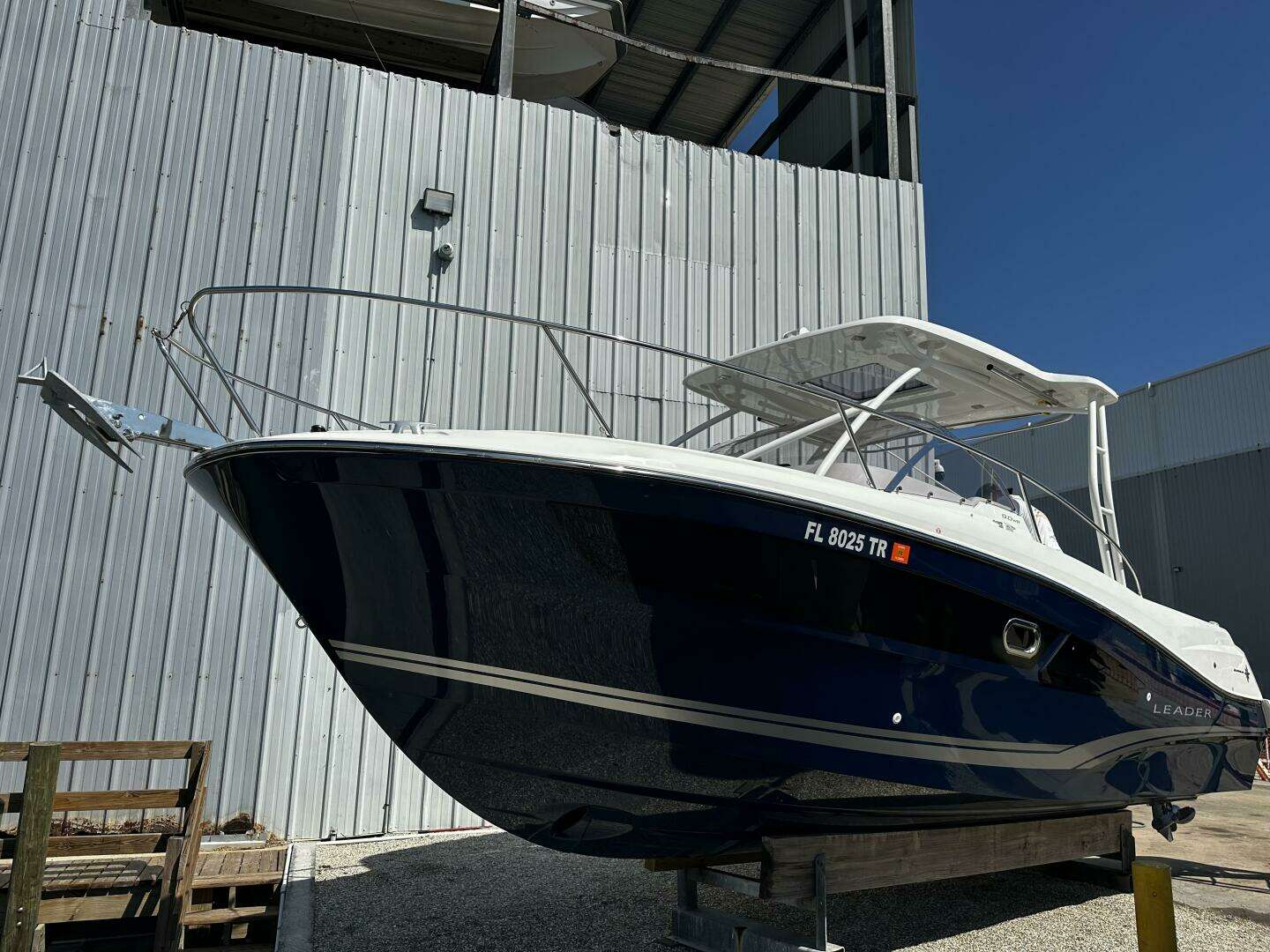 2024 Jeanneau 9.0 Leader - Image 2