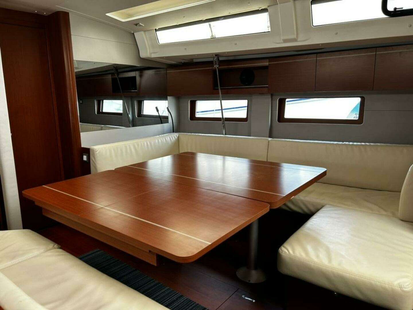 2020 Beneteau Oceanis - Image 25