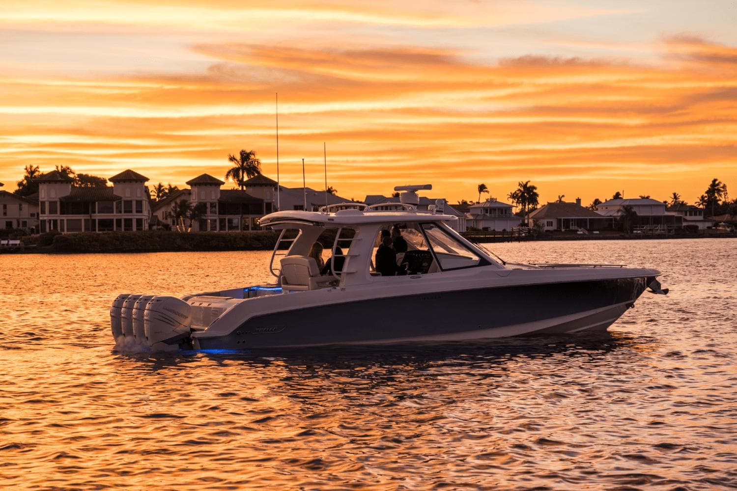 2026 Boston Whaler 380 Realm - 18