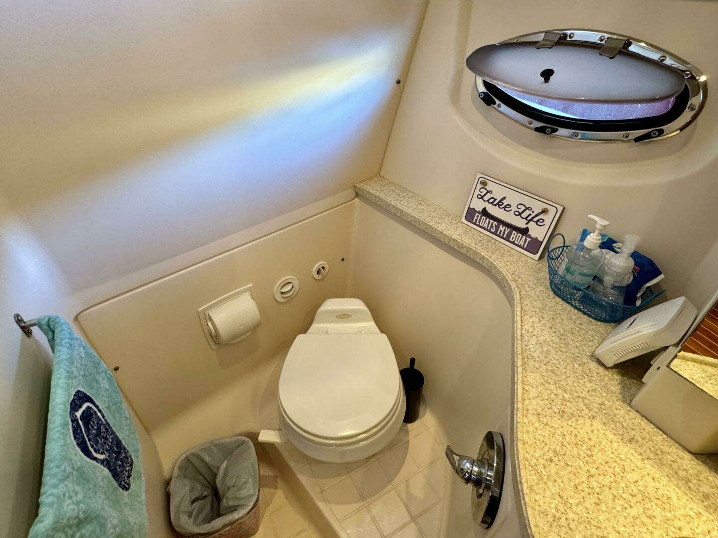 2006 Regal 3360 Window Express - Image 67