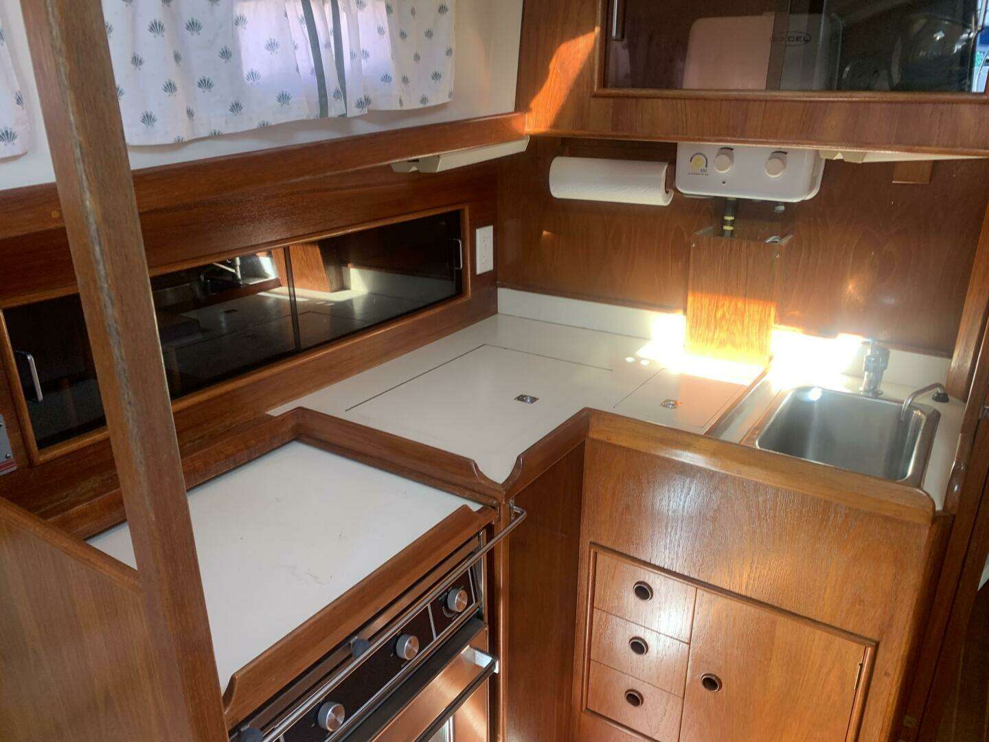 1987 Nonsuch Ultra 30 - Image 23