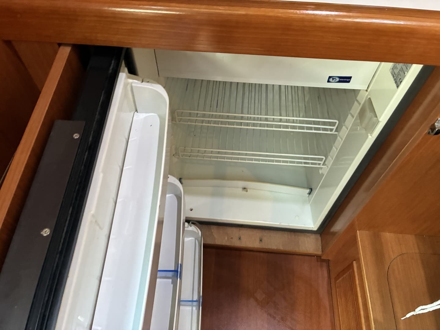 2008 Beneteau Oceanis 43 - Image 13
