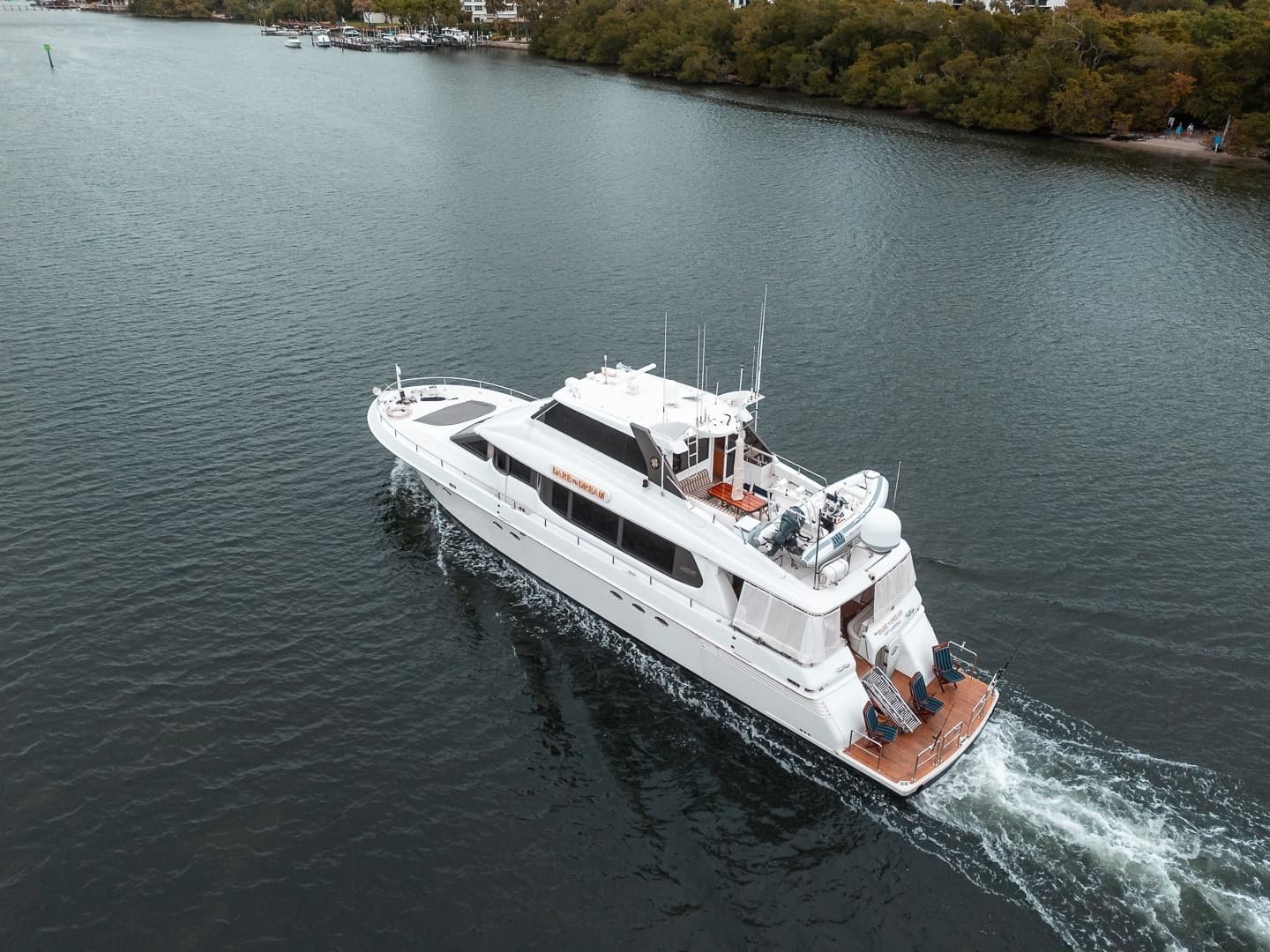 2000 Lazzara Yachts 76 Skylounge - Image 74
