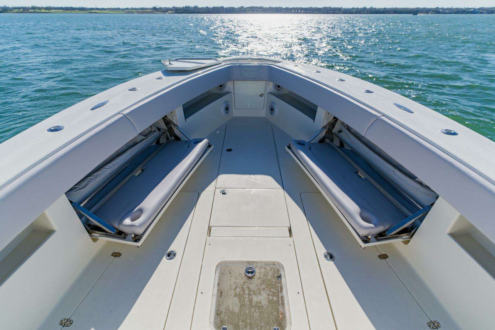 2012 SeaVee 390B - Image 11