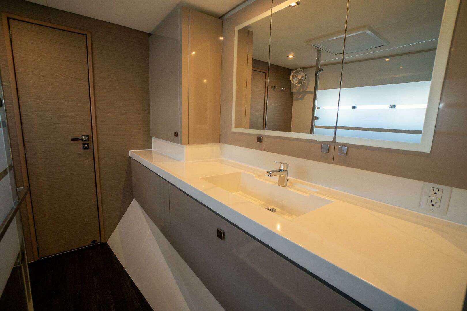 2020 Fountaine Pajot — - Image 70
