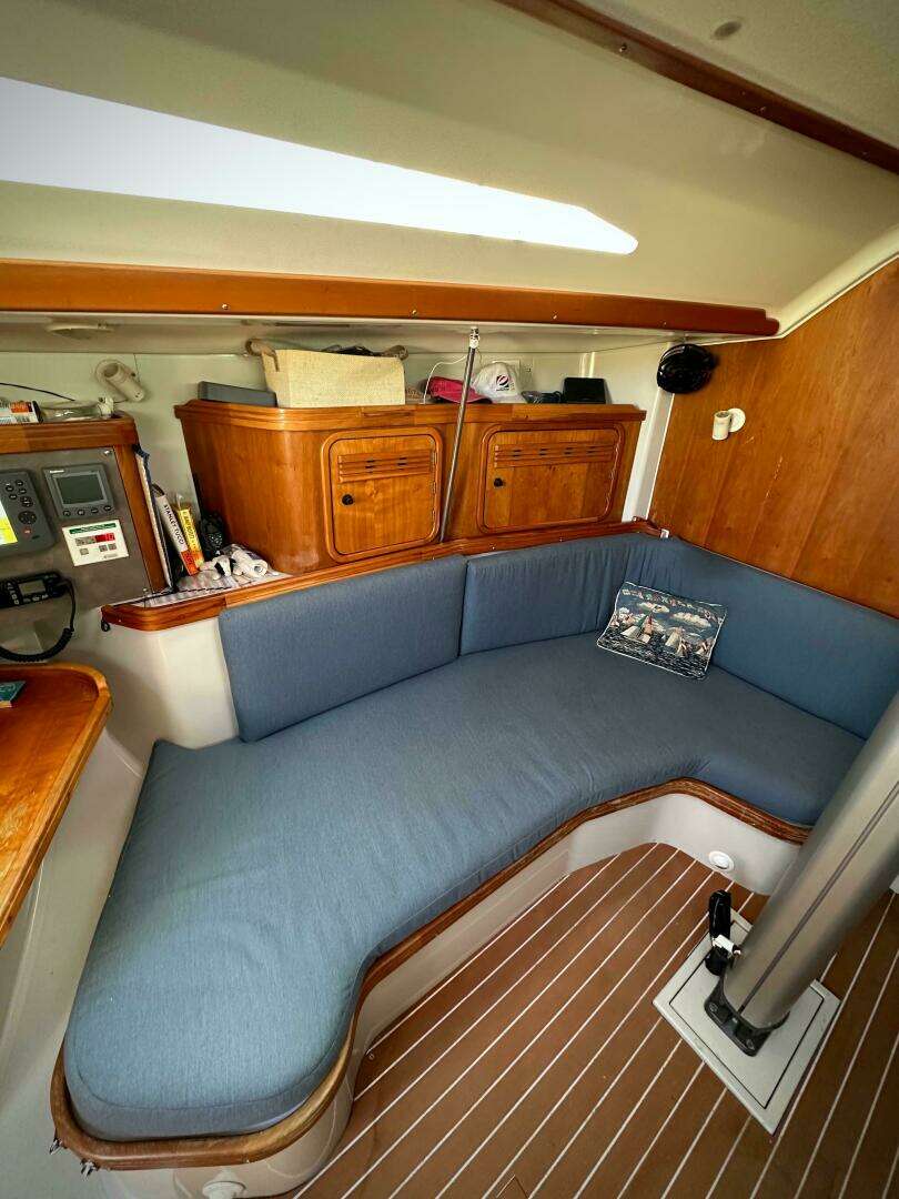 2000 C&C 110 - Image 21