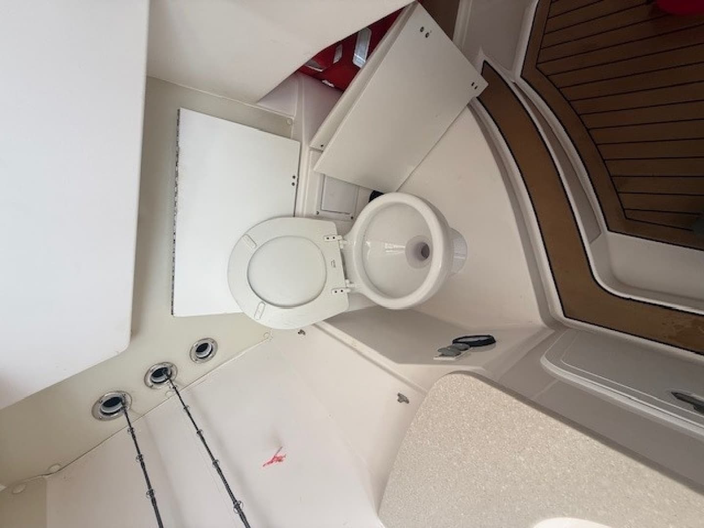 2015 Edgewater 280 CX - Image 10