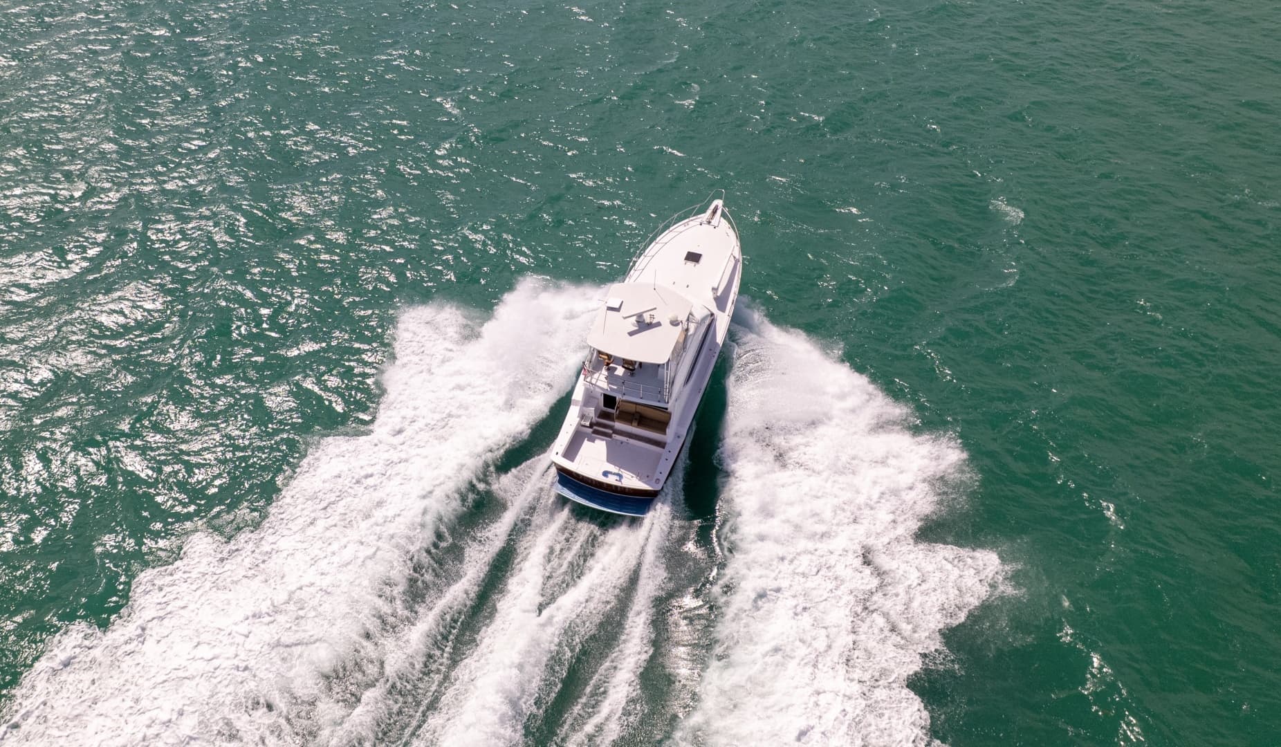 2000 Hatteras 50 Convertible - Image 2