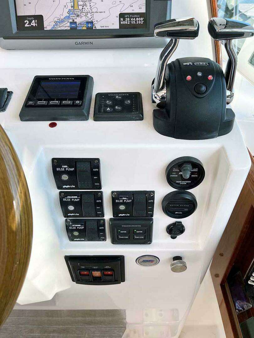 2013 Hunt Yachts Harrier 36 - Image 18