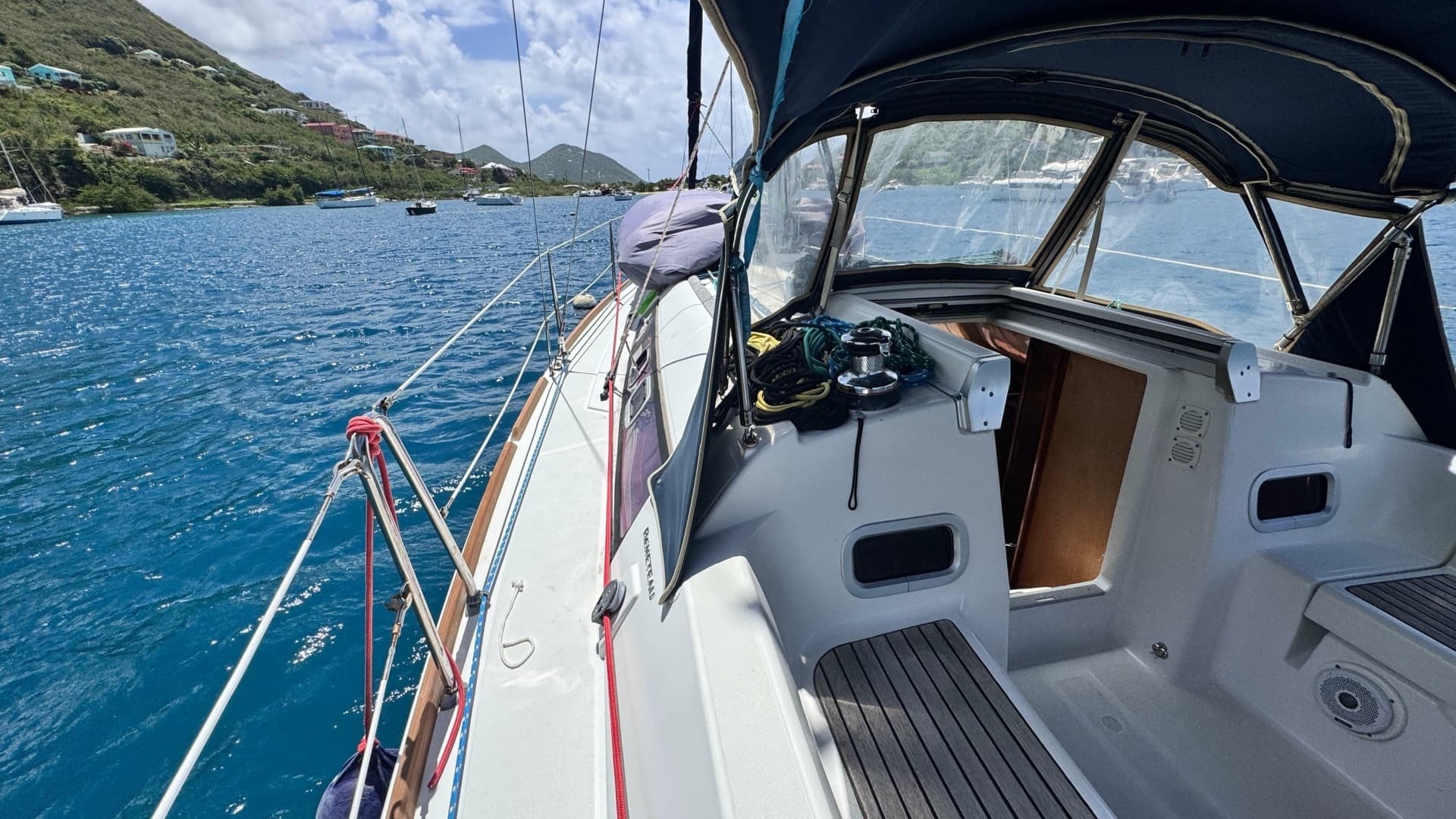 2013 Beneteau Oceanis 31 - Image 9