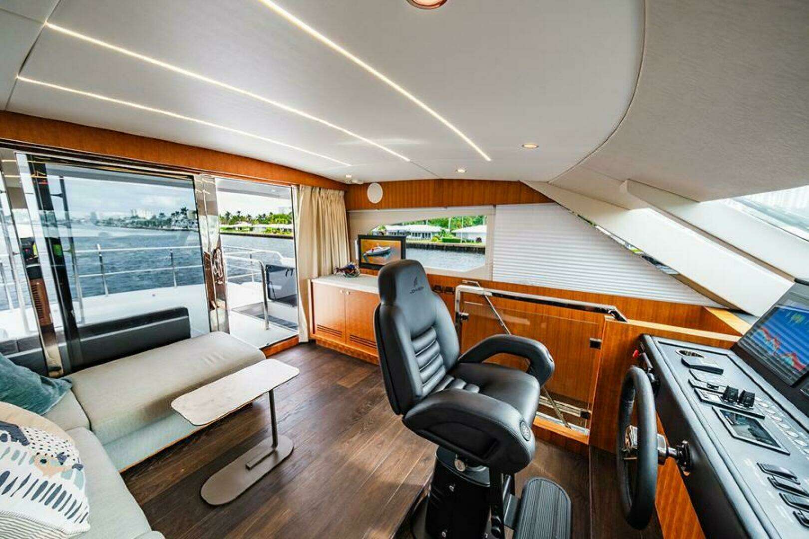 2024 Johnson Skylounge - Image 42
