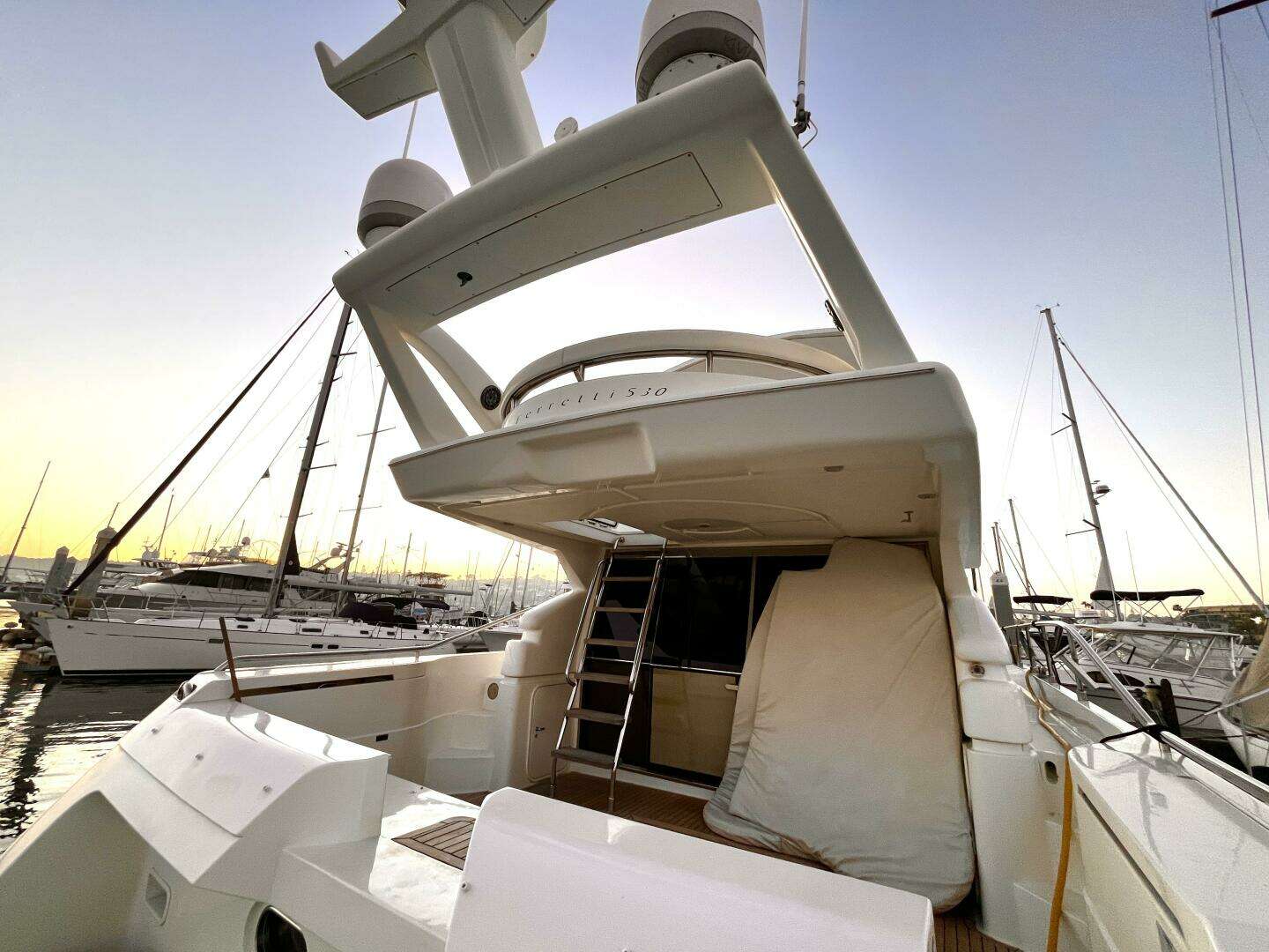 2004 Ferretti Yachts 530 - Image 2