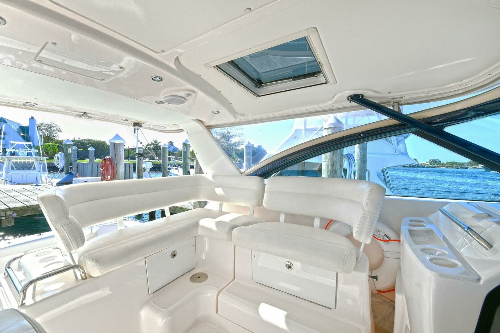 2008 Tiara Yachts 4200 Open - Image 16