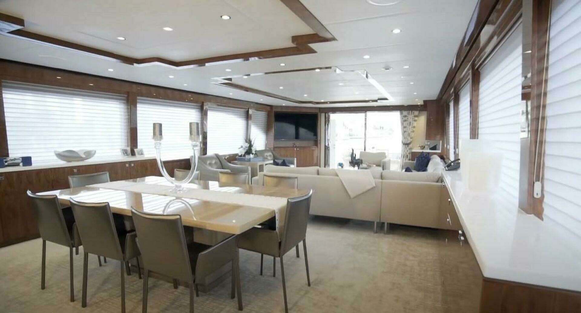 2017 Hargrave Raised Pilothouse - Image 9
