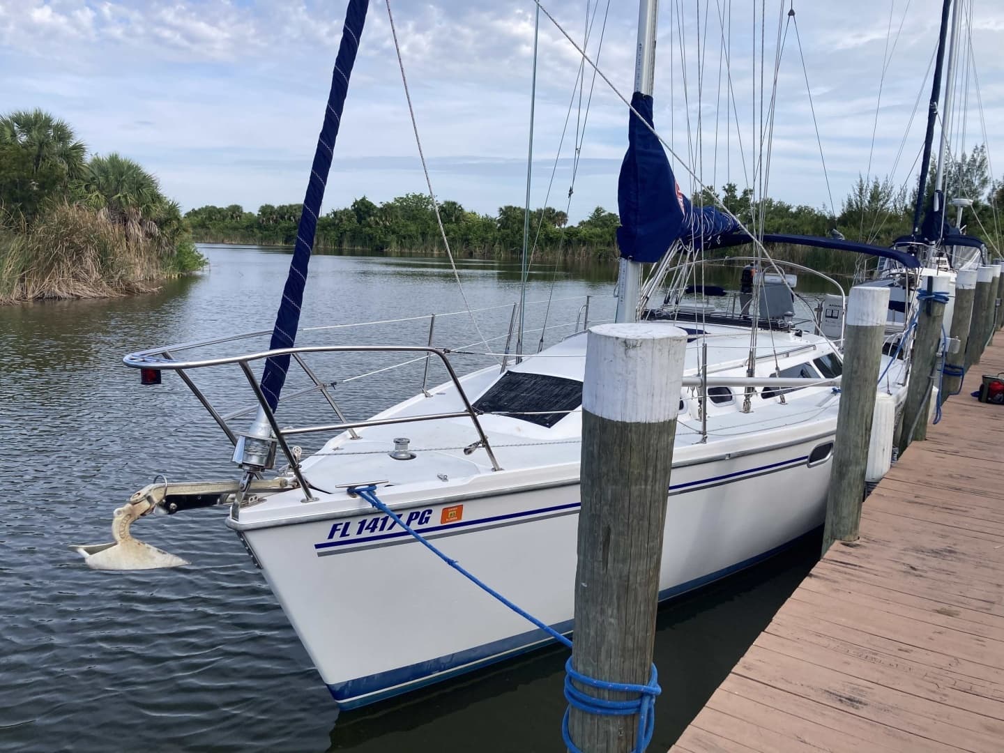 2003 Catalina 320 - Image 2