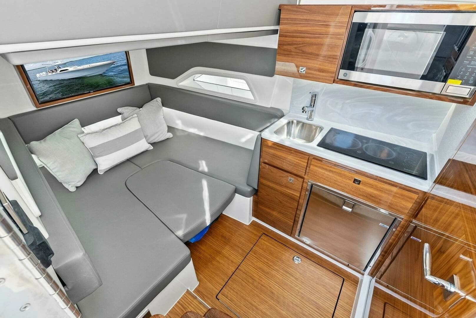 2026 Valhalla Boatworks V46 - Image 26
