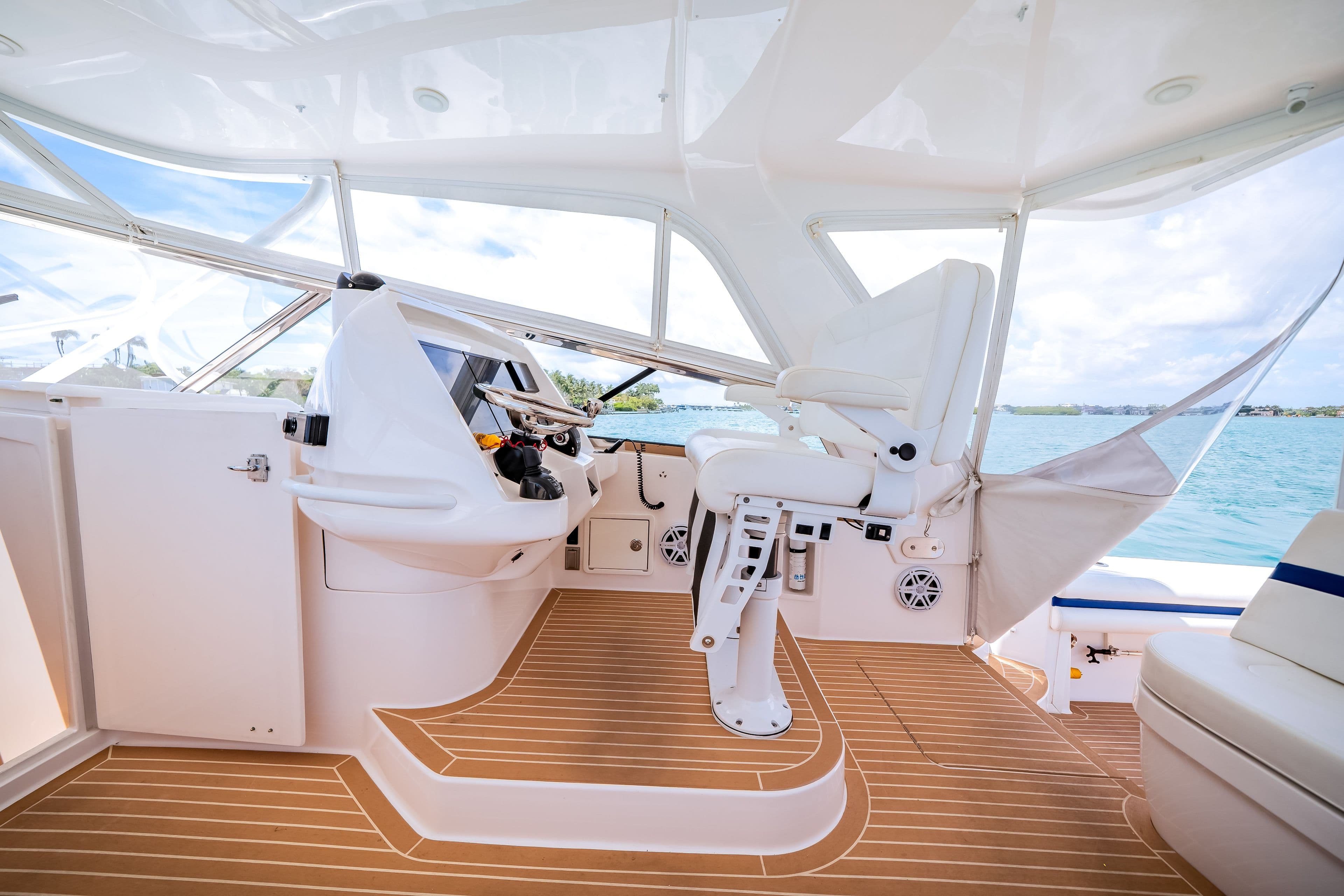 2018 Intrepid 475 Sport Yacht - 26