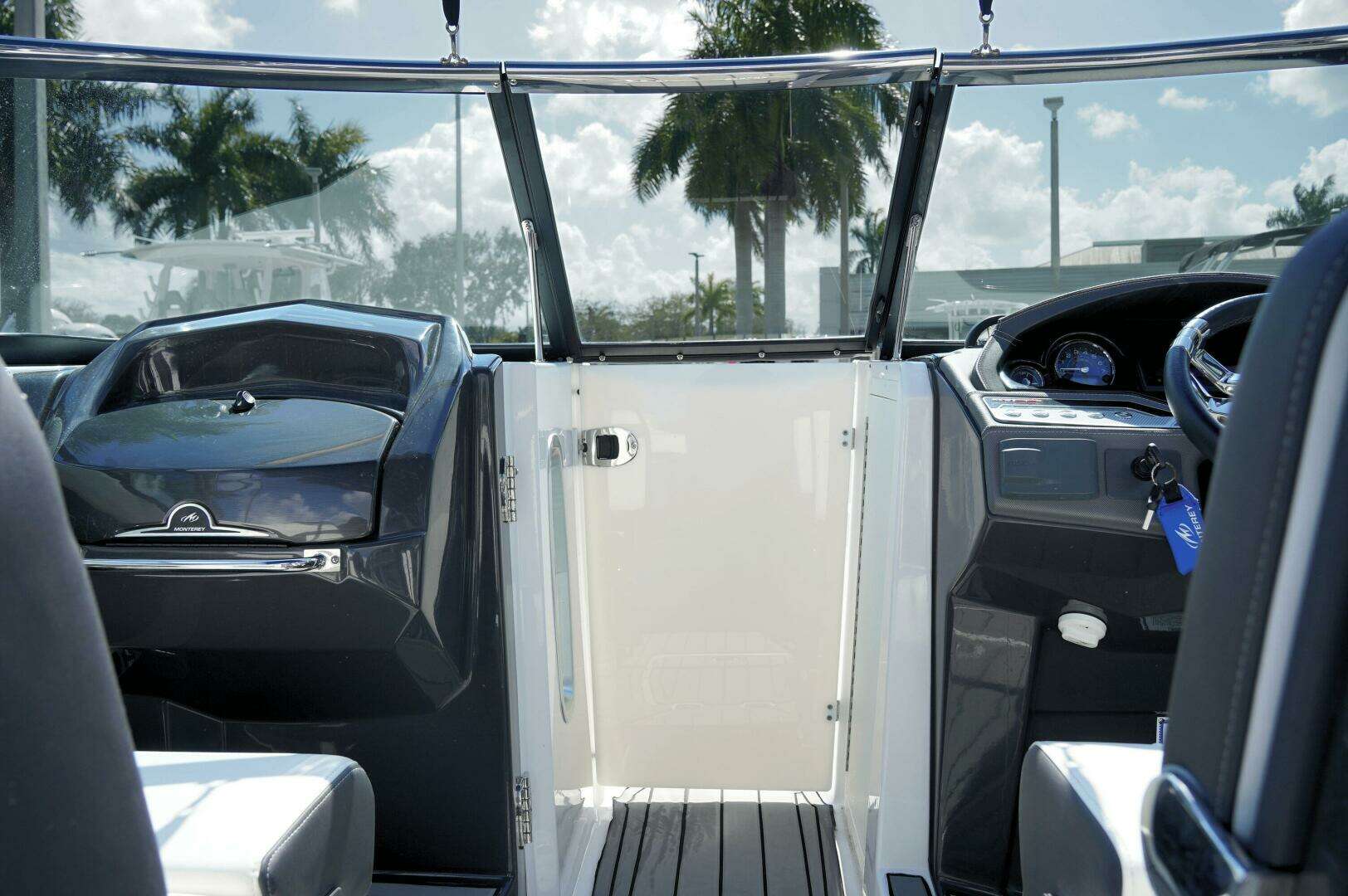 2023 Monterey 275SS - Image 14
