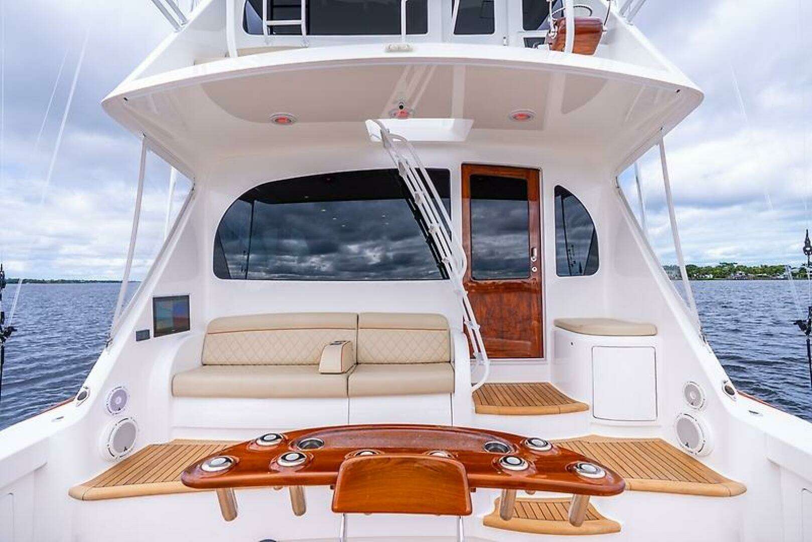 2019 Viking 68 Enclosed Bridge - Image 7
