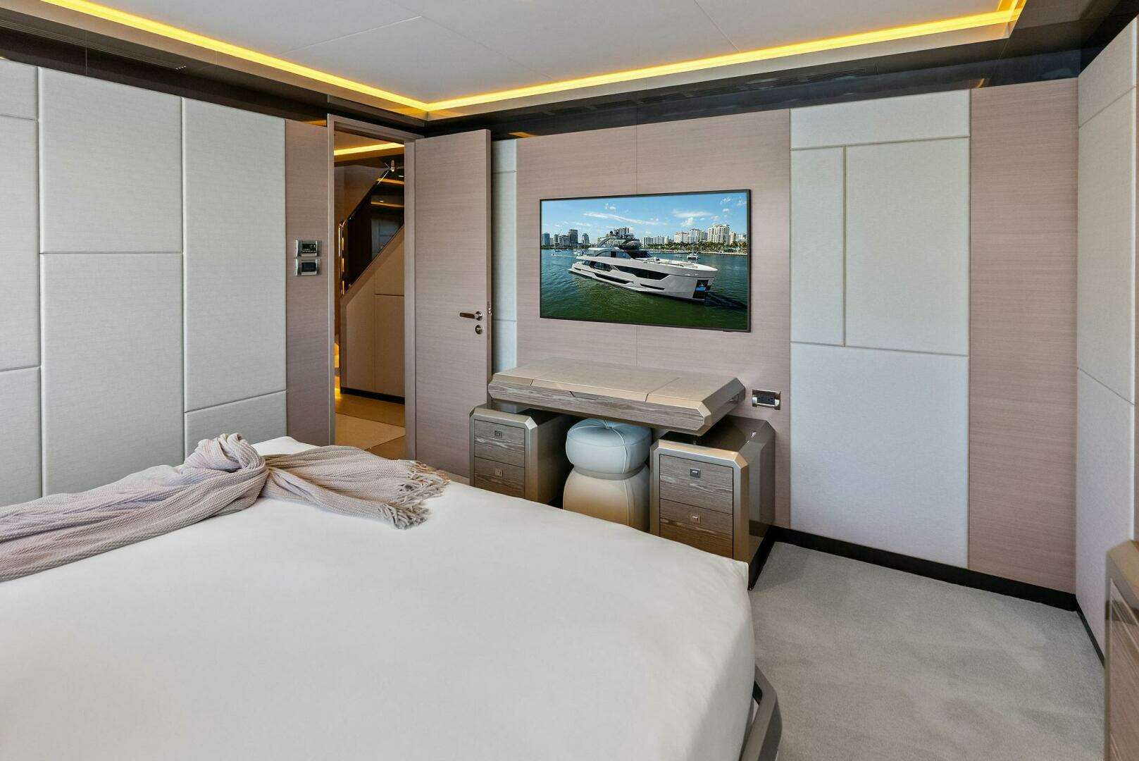 2024 Ocean Alexander 35 Revolution - Image 54