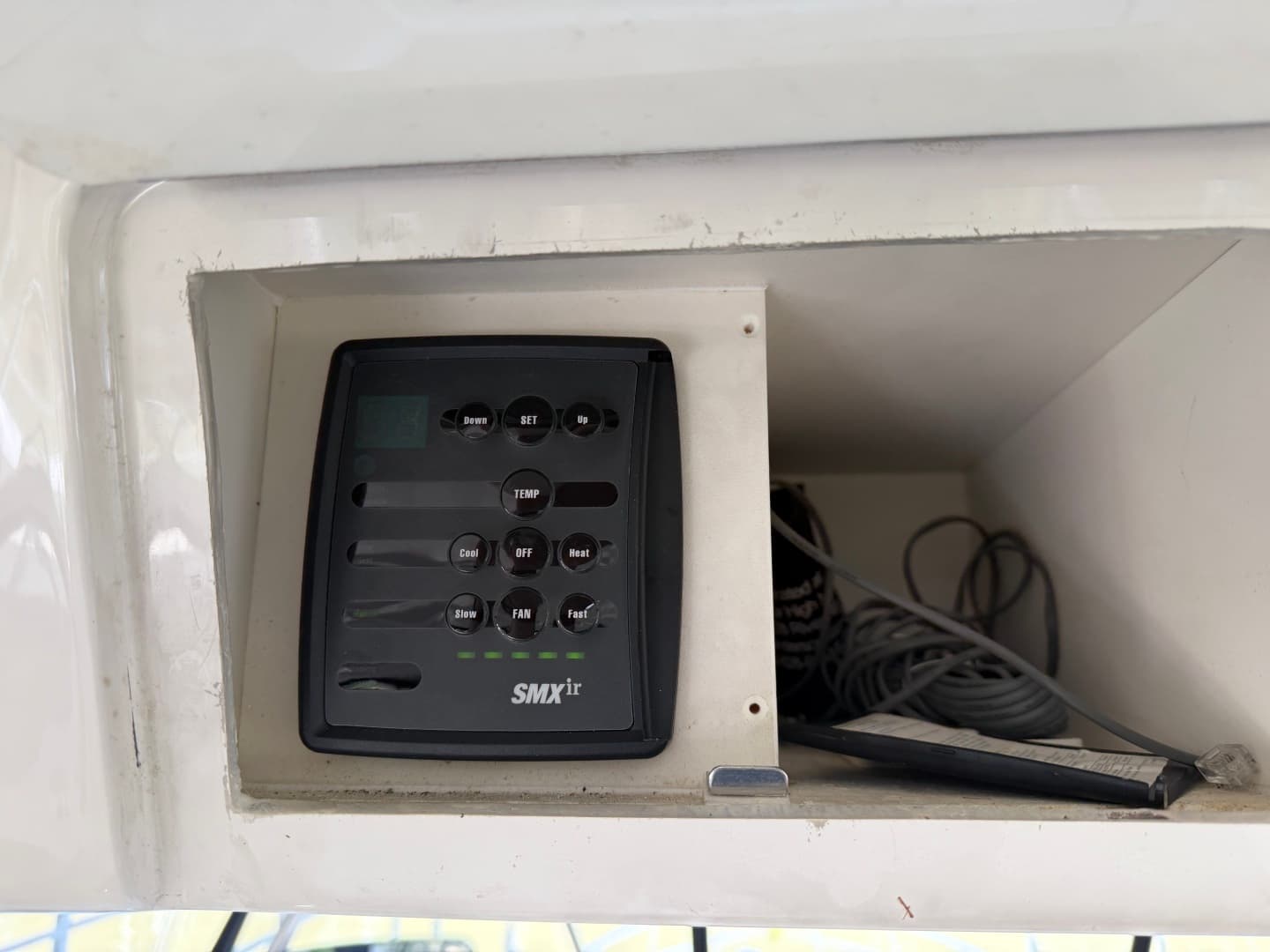 2005 Sea Ray 550 SEDAN BRIDGE - Image 10