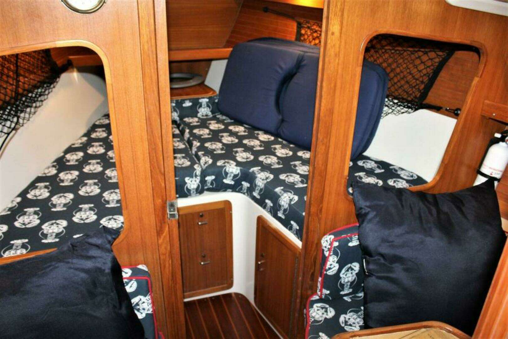1996 Catalina 320 - Image 14