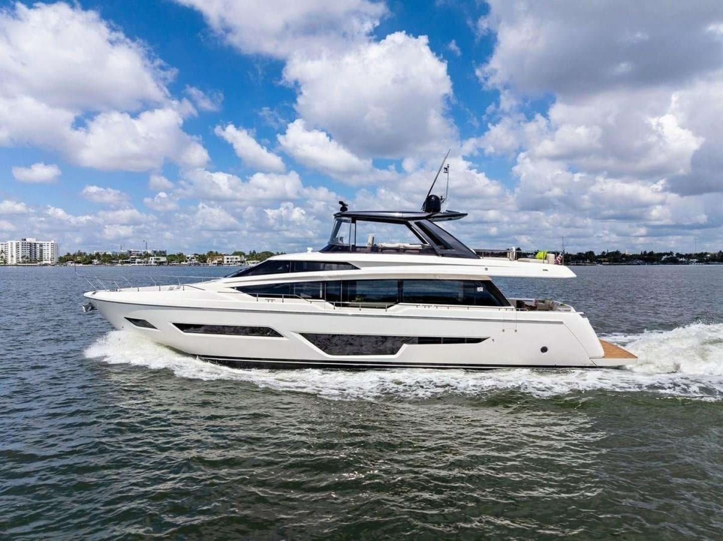 2022 Ferretti Yachts 780 - Image 2