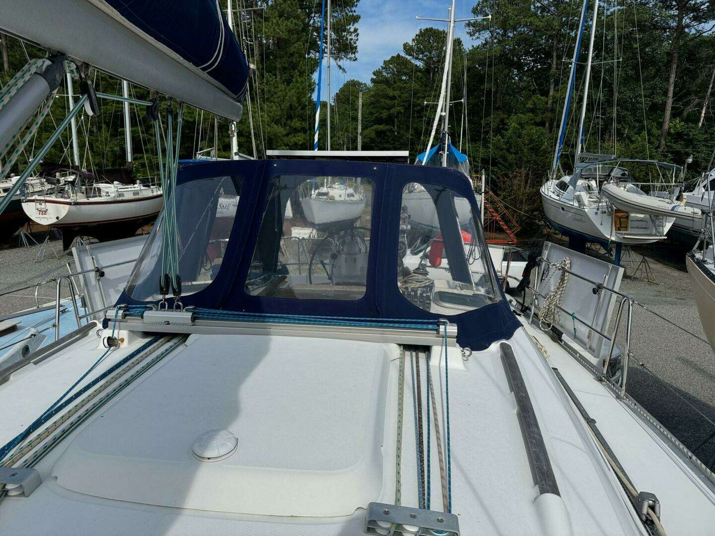 2001 Beneteau 393 - Image 51