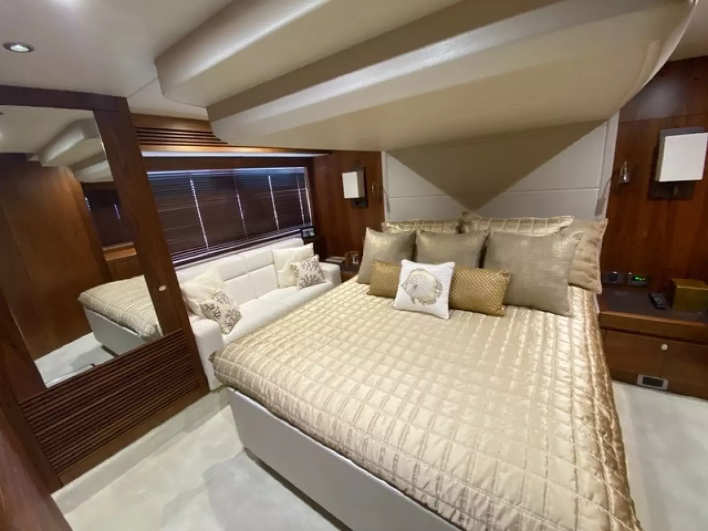 2015 Sunseeker Manhattan 55 - Image 25