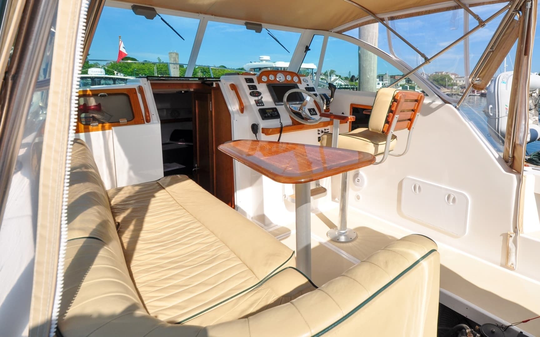 2005 Hunt Surfhunter 29 - Image 46