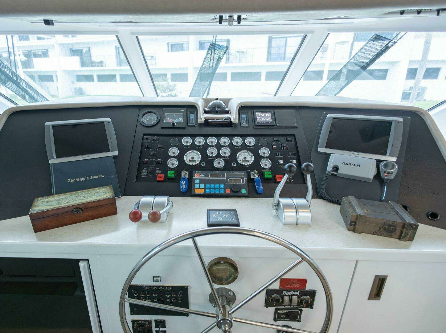1989 Hatteras Cockpit Motor Yacht - Image 17