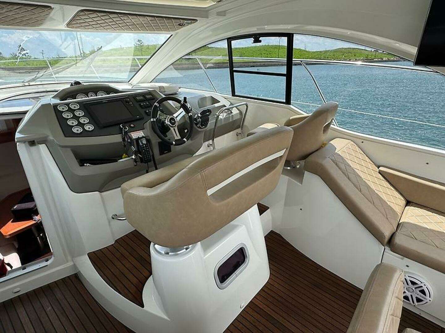 2013 Beneteau 38 Gran Turismo - Image 12