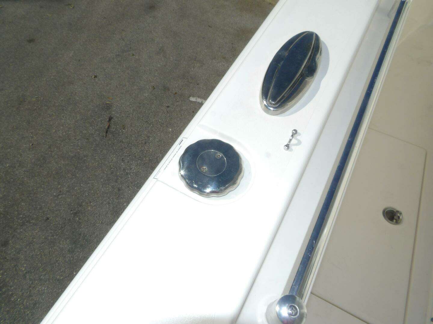 2020 Cobia 320 CC - Image 84